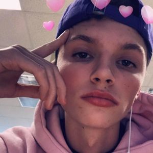 Meet your Posher, Johnny